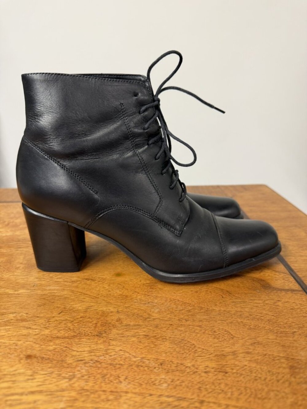 Vtg 90s Women’s 6.5 Black Leather Witchy Victorian Lace-up Edwardian Heels Boots